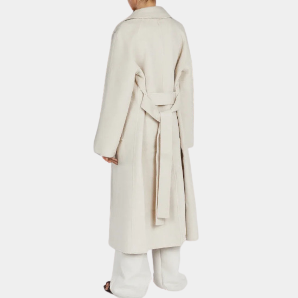 Versatile women's oversized long trench coat with belt, ideal for elegant fall fashion or a chic spring jacket.
