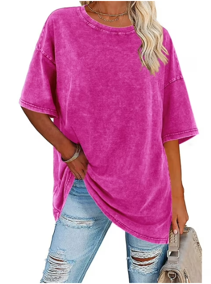 Versatile women's oversized summer shirt, great for casual, beach, or travel outfits.