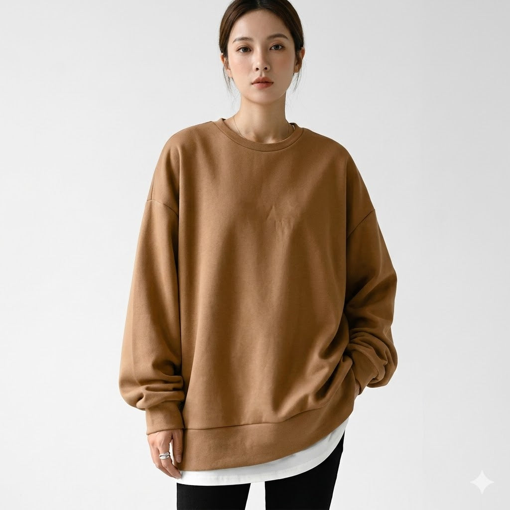 Women's oversized sweatshirt, relaxed fit, dropped shoulder comfort, ideal for casual wear & loungewear.
