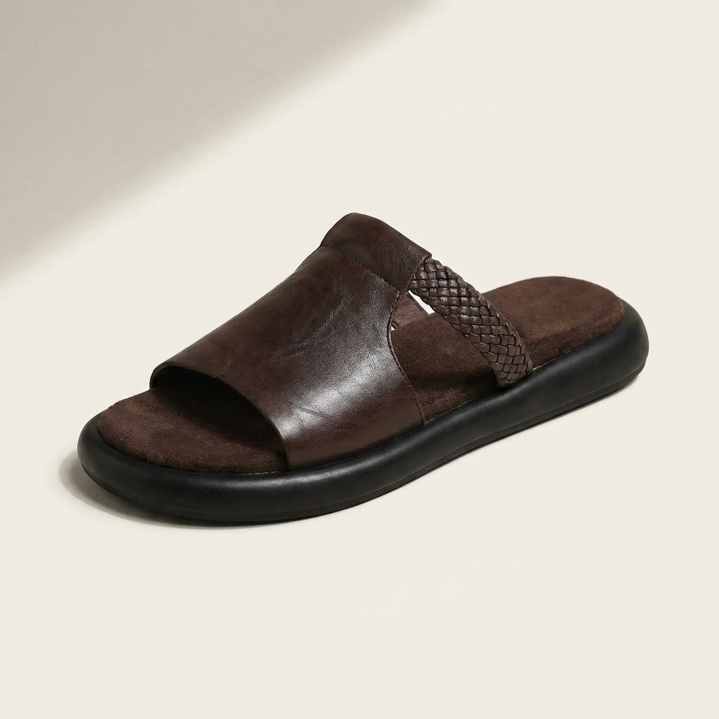 Comfortable women's Palermo open-toe flat slides, chic and modern slip-on footwear for warm weather.