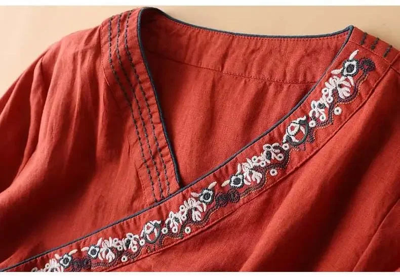 Embroidered women's patterned blouse, relaxed fit, V-neck. Stylish & comfortable long sleeve.
