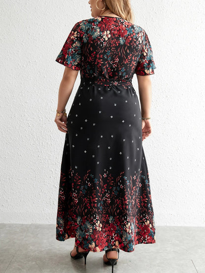 Flattering plus size floral maxi dress with V-neck, comfortable for curvy women's autumn style.