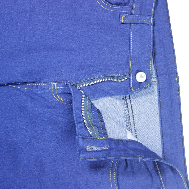Plus size women's skinny jeans, high waist, comfortable stretch for modern style.