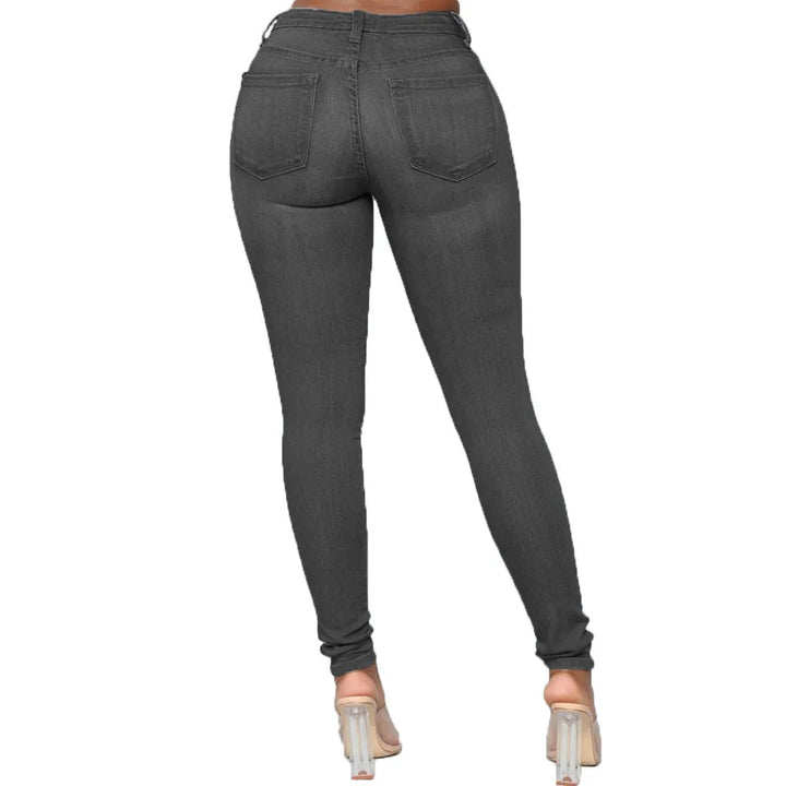 Curvy fit women's plus size stretch skinny jeans, modern and comfortable.