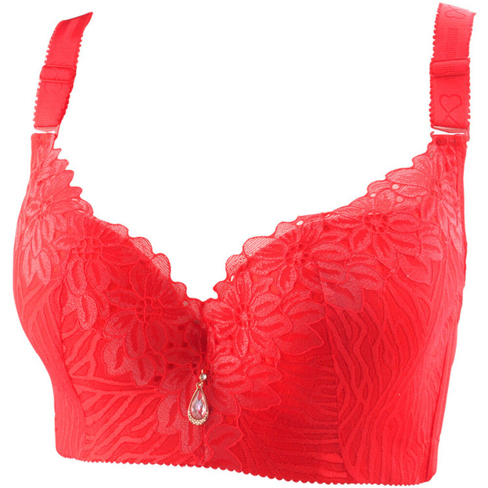 Plus-size minimizer bra for women, offering full coverage and a smooth, reduced silhouette.