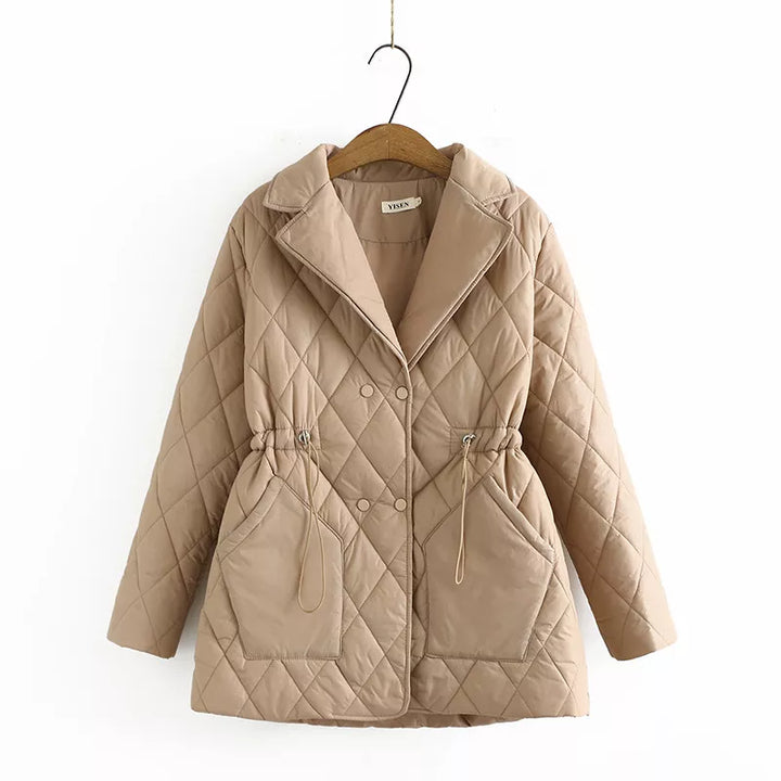 Women's plus size padded jacket, elegant fall leaf print. Perfect for autumn fashion.