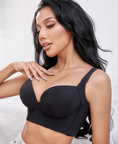 Women's plus-size push-up bra, deep cups, ample support. Comfortable wireless design for everyday wear.