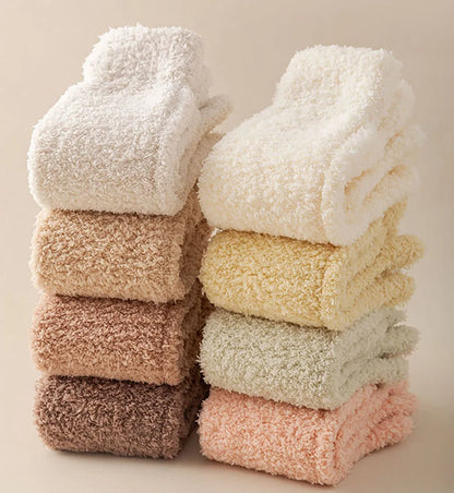 Snuggly women's toe socks, plush and soft. Enjoy cozy warmth & home comfort. Ideal loungewear accessory.
