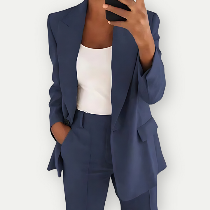 JacobNora women's versatile blazer set. Elegant two-piece suit, perfect for any occasion from office to formal events.