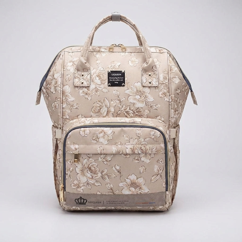Practical nappy bag with side pockets for bottles & wipes, perfect for on-the-go parents.
