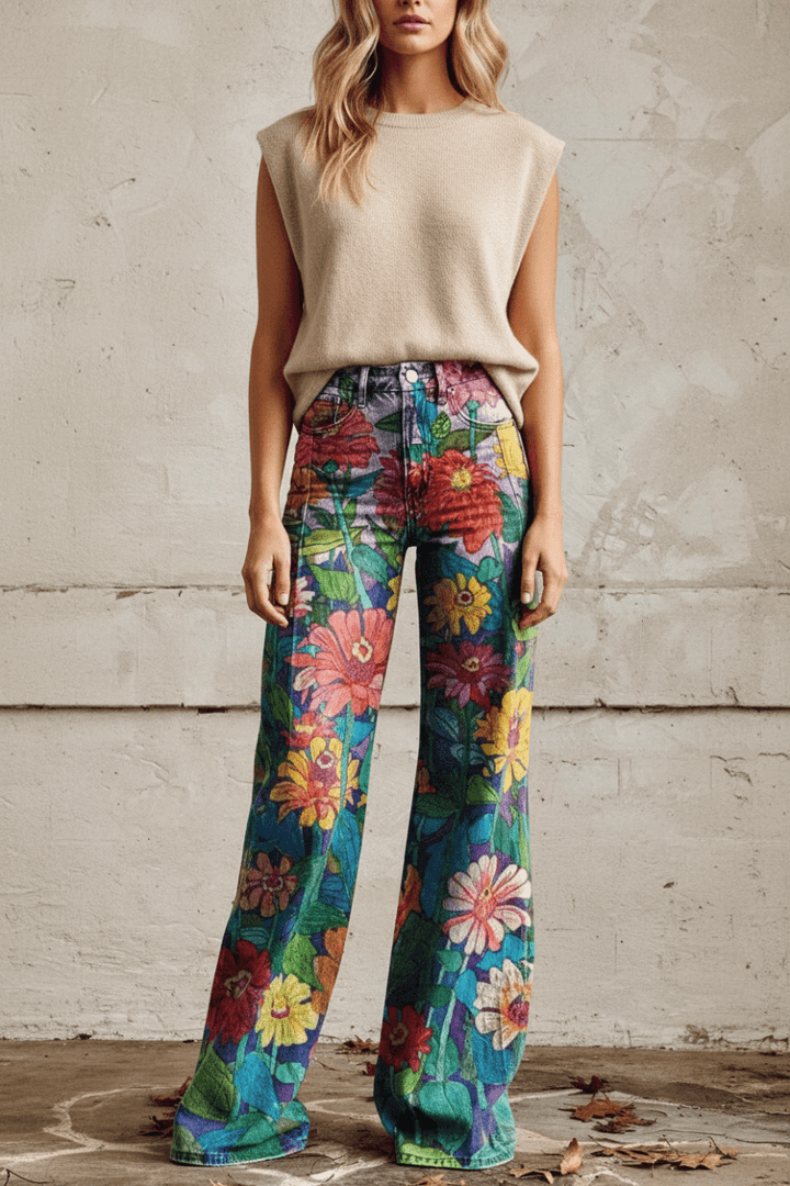 Everyday women's denim, relaxed fit and breathable, designed for summer comfort.