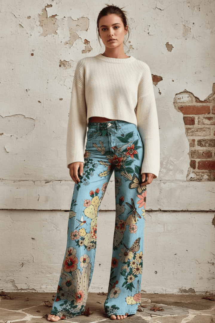 Breathable everyday women's denim, relaxed fit and perfect for summer.