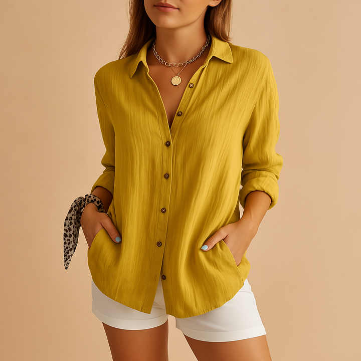 Casual women's long sleeve blouse in a relaxed fit, ideal for comfortable everyday wear.