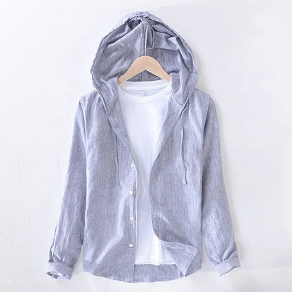 Casual women's hooded top with a relaxed fit, offering cozy comfort for everyday wear. A stylish pullover hoodie.