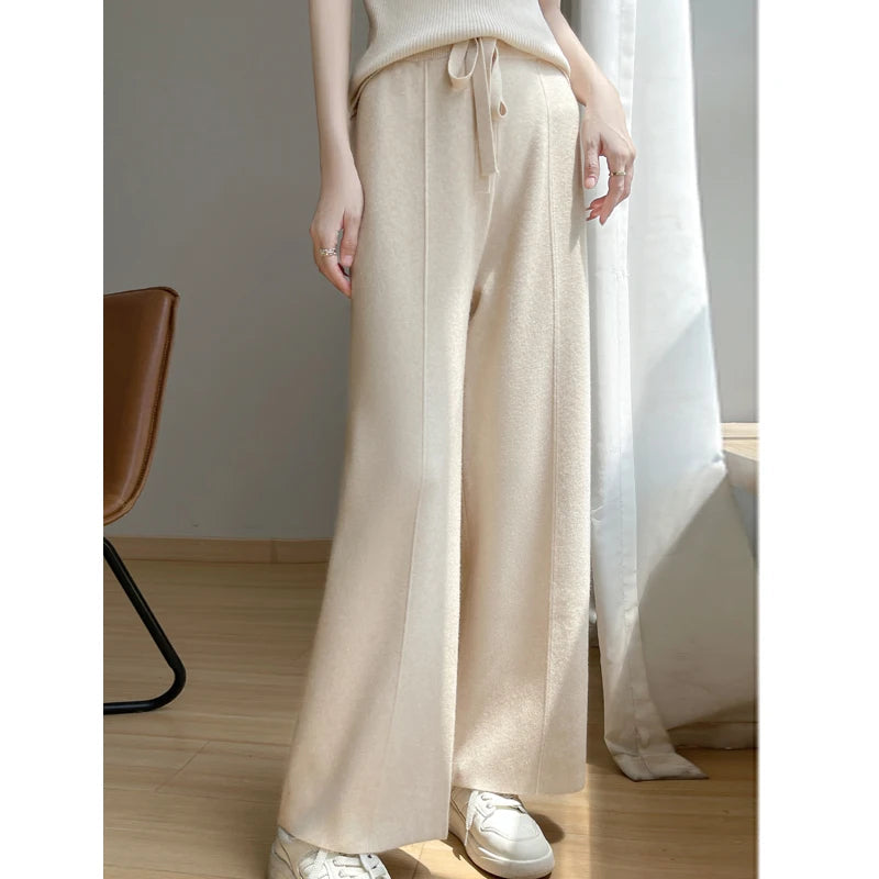 Versatile women's wide-leg trousers, relaxed fit, great for loungewear, casual outings, & ultimate comfort.