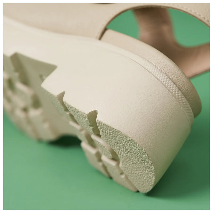 Stylish women's platform sandals, Renee, perfect for everyday summer wear. Chunky design with adjustable comfort.
