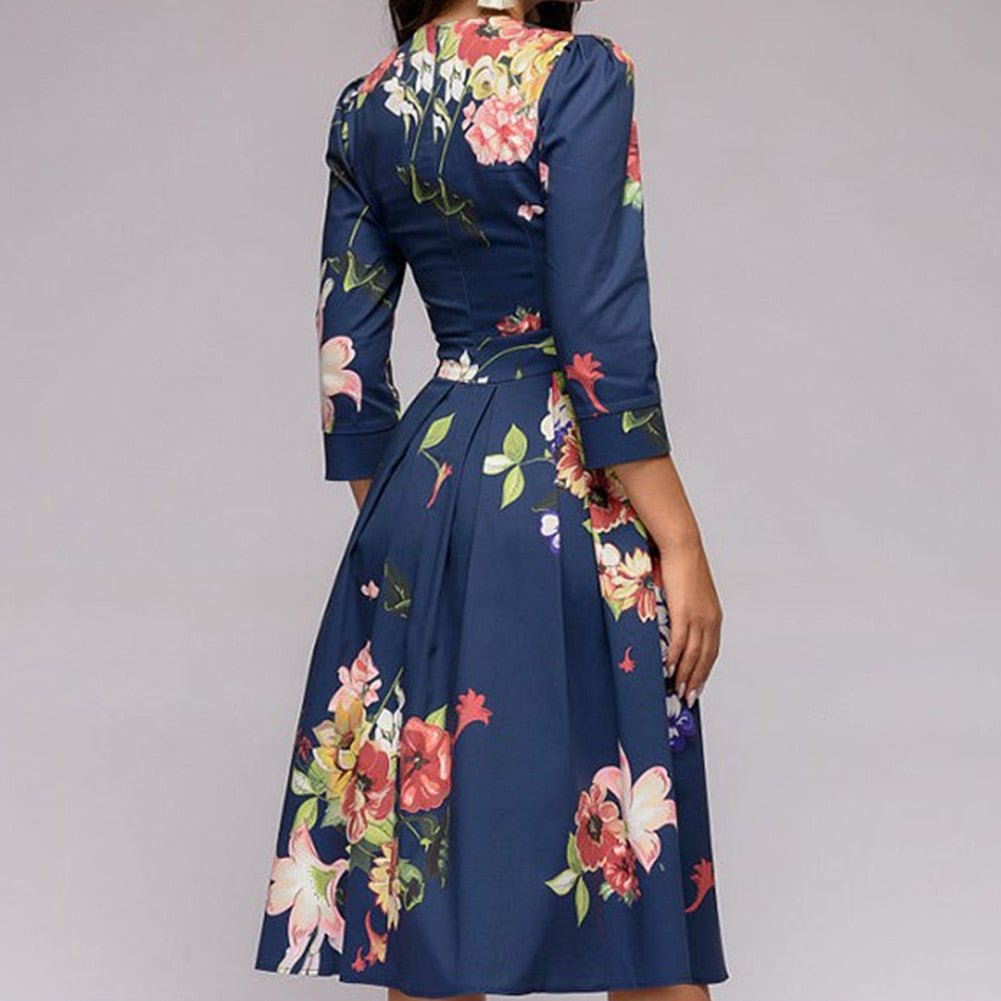 Flattering A-line midi dress for women, retro style with 3/4 sleeves, elegant and comfortable for daily wear.