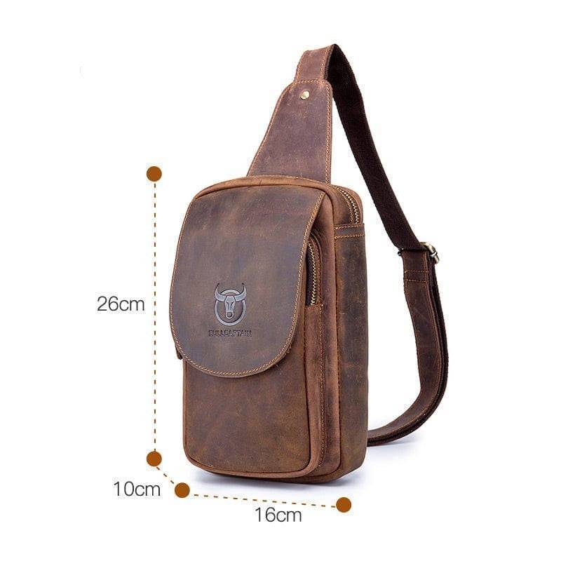 Retro women's leather shoulder bag with adjustable strap, ideal for travel and daily fashion