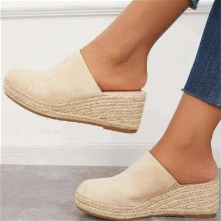 Stylish & comfortable women's retro chic wedge sandals, perfect for any casual occasion.