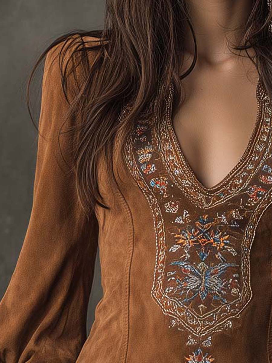Chic women's retro mini dress, beautifully embroidered. A versatile short V-neck dress for elegant parties.