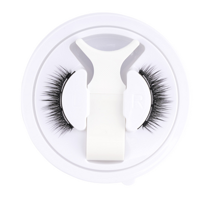 Natural-looking reusable magnetic lashes, offering a full, effortless, and glue-free beauty solution.