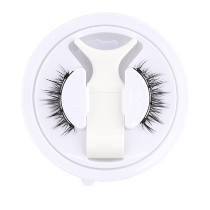 Thick and full reusable magnetic eyelashes, providing dramatic volume without any messy glue.