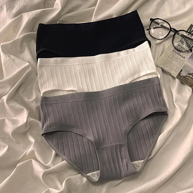 Soft cotton ribbed high-rise panties 3-pack, breathable women's underwear for daily comfort.