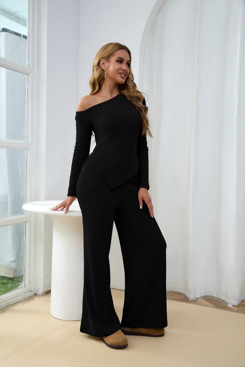 Stylish women's ribbed one-shoulder two-piece set. Versatile wide-leg pants and an elegant top for daily wear.
