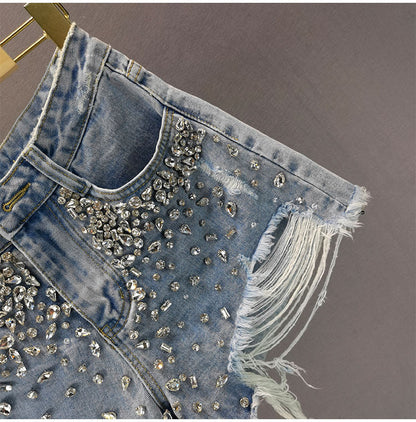 Summer fashion: Women's wide-leg ripped shorts for a cool and trendy look.
