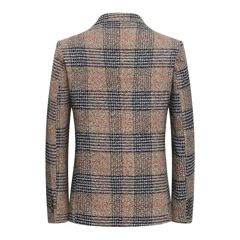 Sophisticated women's plaid blazer featuring a classic check pattern, ideal for business attire.