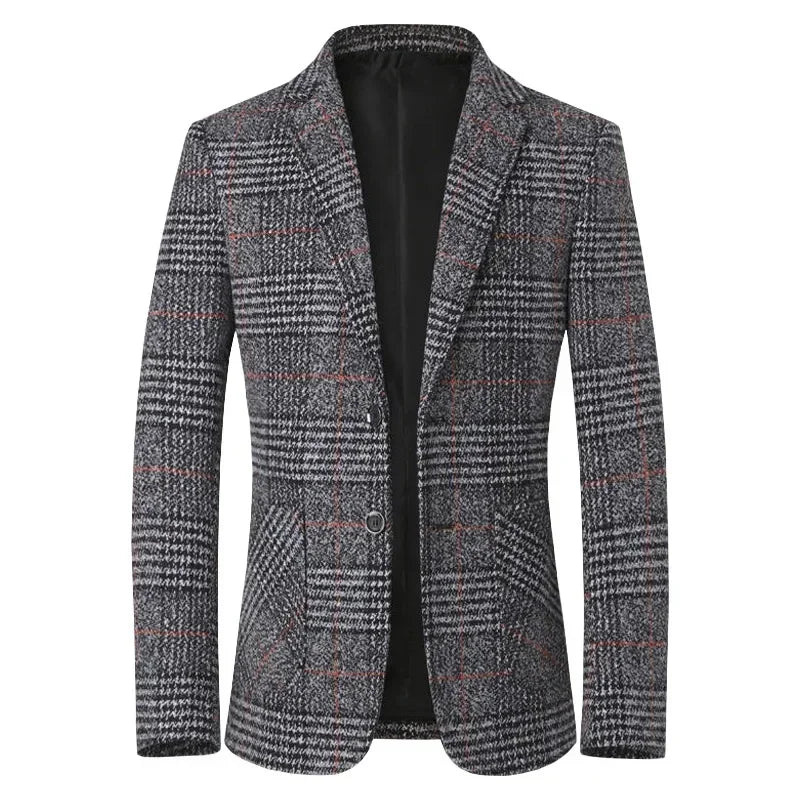 Modern women's tailored plaid blazer, a sharp jacket with a fashionable check pattern for professional wear.