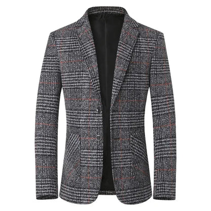 Modern women's tailored plaid blazer, a sharp jacket with a fashionable check pattern for professional wear.