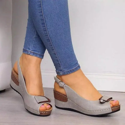 Women's Savina Slingback Wedges, combining all-day comfort and chic style. Versatile footwear with bow detail.