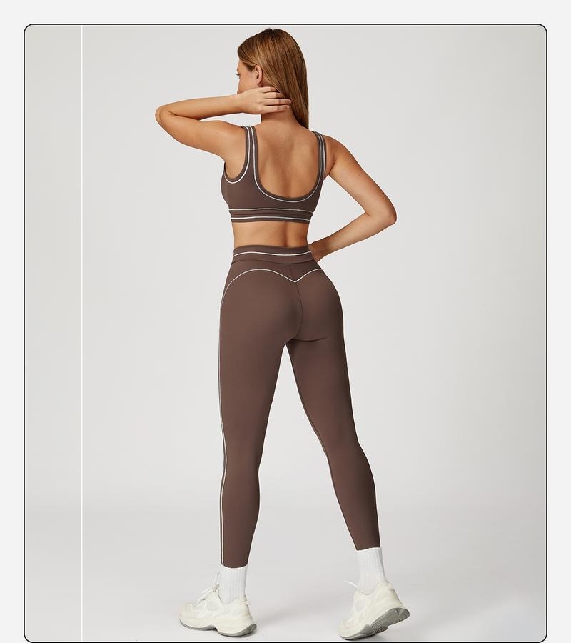 Versatile women's active set, including sculpting high-rise leggings & a comfortable sports bra.