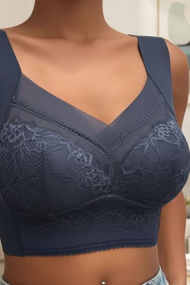 Everyday women's wireless comfort bra with a seamless design, offering smooth fit & gentle support.