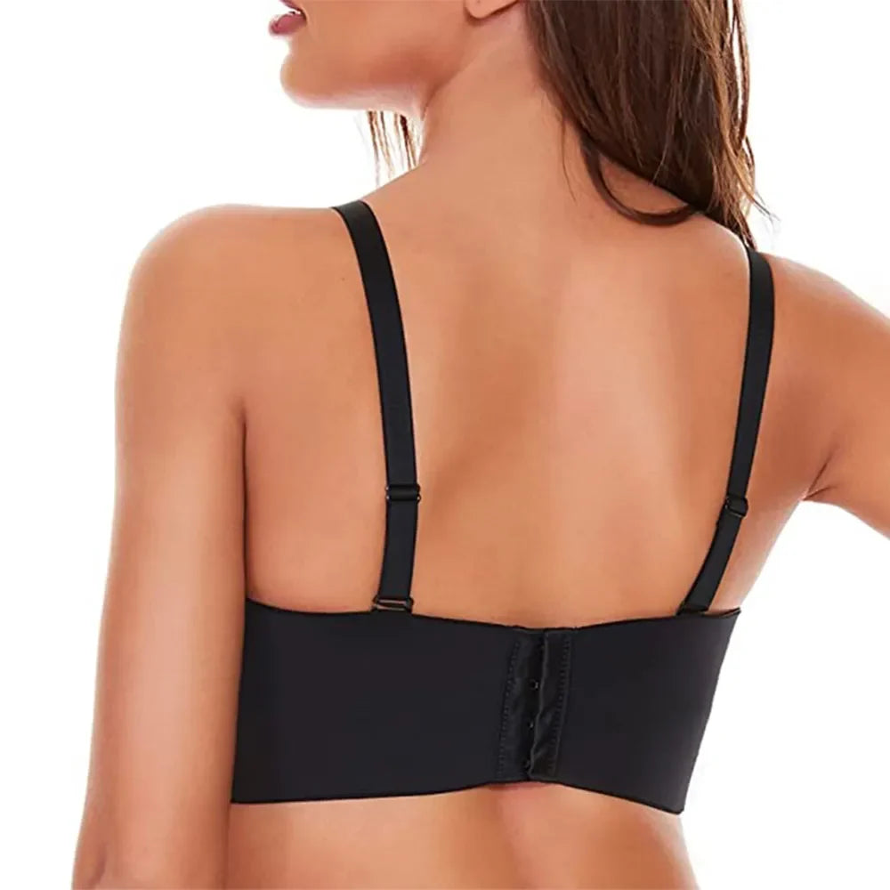 Women's everyday seamless bra, plus-size. Adjustable straps & back closure ensure a custom, comfortable fit.