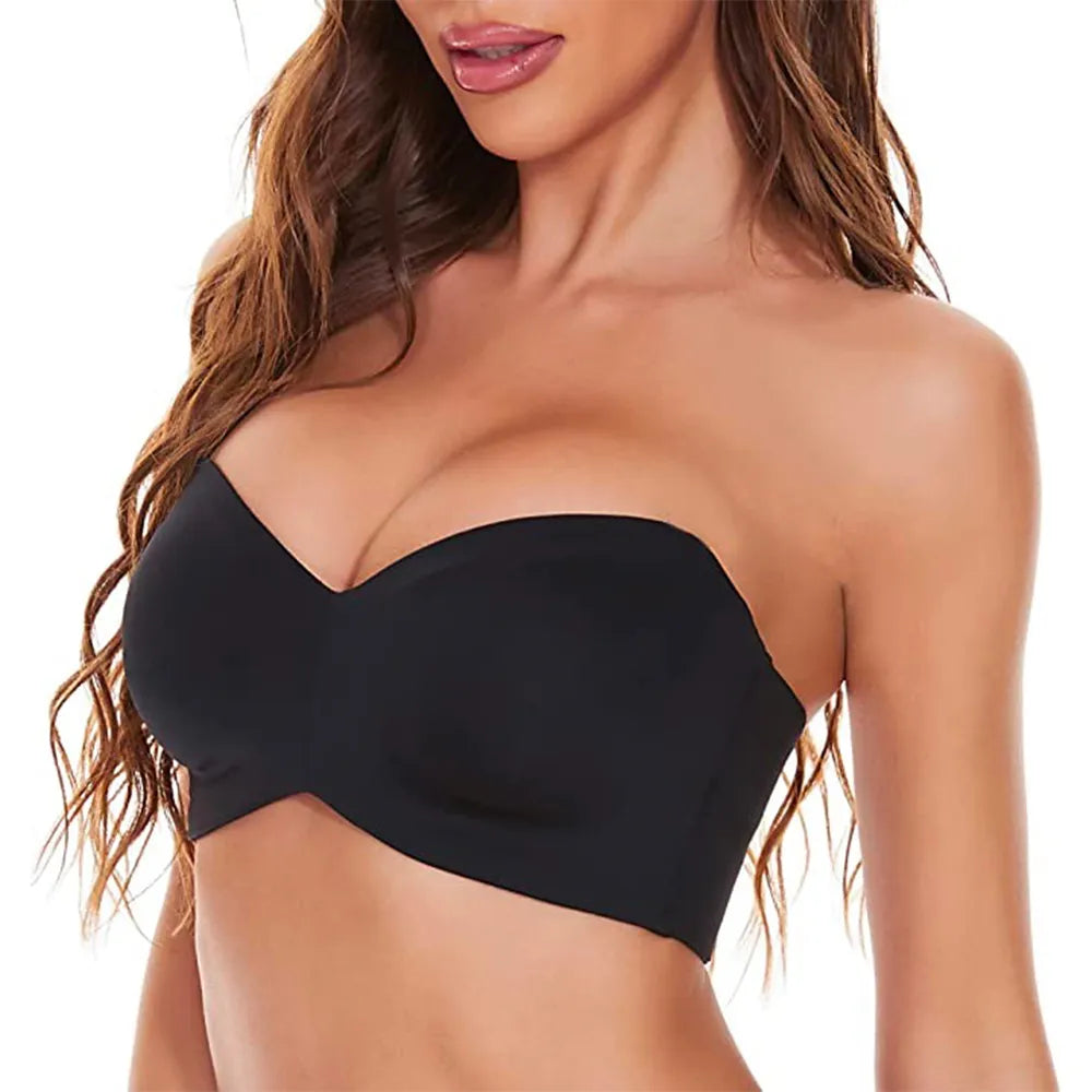 Invisible lingerie: women's seamless plus-size comfort bra with adjustable straps for ultimate everyday wear.