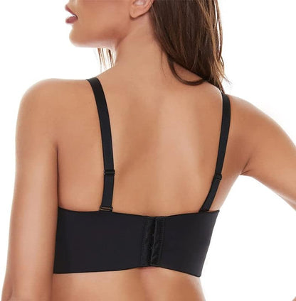 Smooth, seamless plus-size intimates. This women's comfort bra provides excellent support for fuller busts.