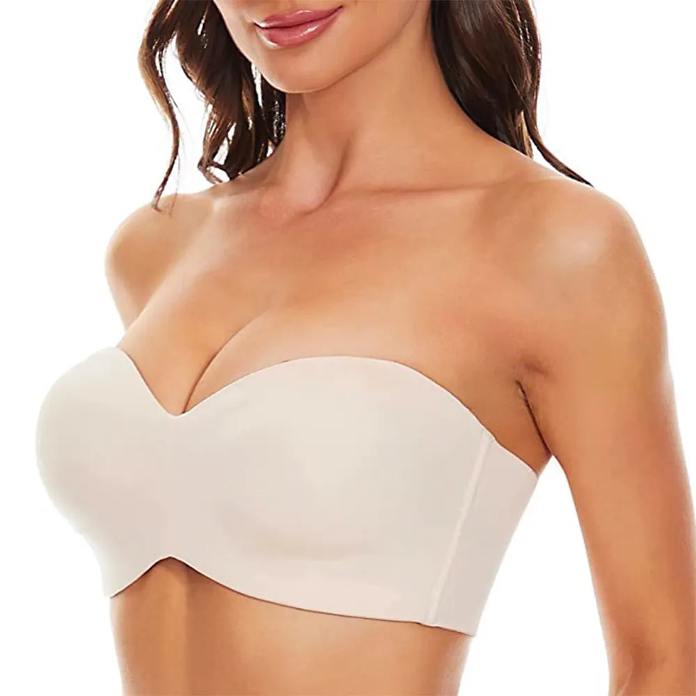 Women's seamless plus-size bra, offering incredible all-day comfort & a sleek look. Great for invisible lingerie.