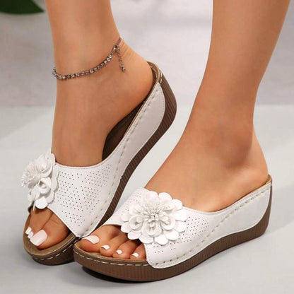 Women's Seniva Orthopedic Arch Support Sandals for comfortable daily wear.