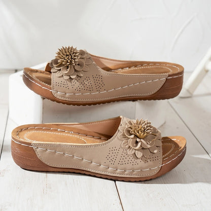 Lightweight Women's Seniva handstitched sandals, foot pain relief with cushioned arch support.