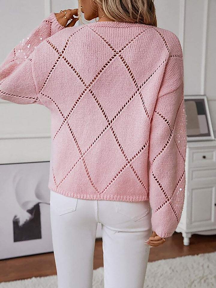 Festive women's sequin top, diamond pattern detail, sparkling and relaxed fit for stylish women.