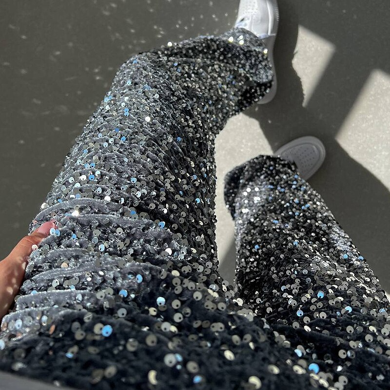 Glamorous and comfortable women's shimmering party pants, stretchy for a perfect fit on any body.