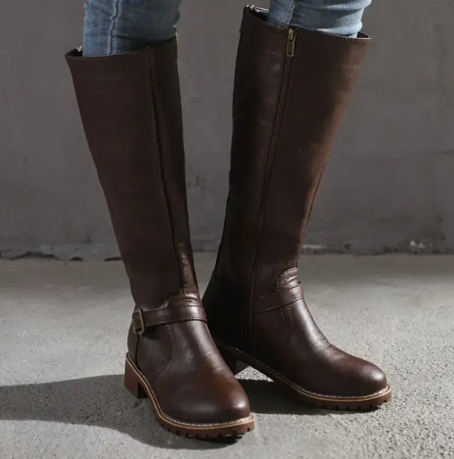 Stylish Siena women's knee-high boots with comfortable block heel, perfect for fall fashion.