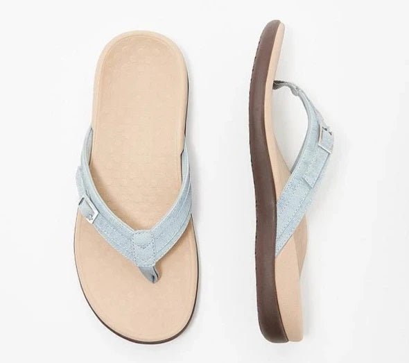 Stylish women's Sisica beach sandals, cushioned with arch support for summer walks and casual wear.