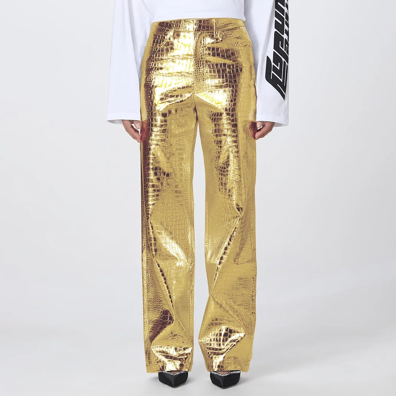 Versatile women's sleek designer style pants. Modern trousers for chic fashion, suitable for evening or day.