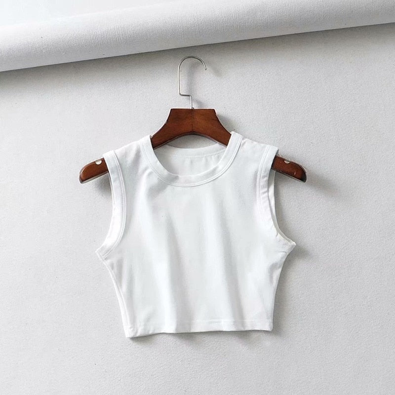 Sleeveless crop top for women, perfect lightweight & fitted style for summer fashion & warm weather.