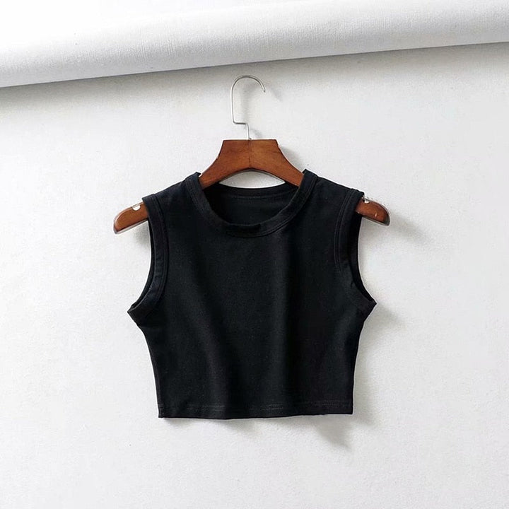 Comfortable women's sleeveless crop top, lightweight fabric with a fitted style for everyday wear.