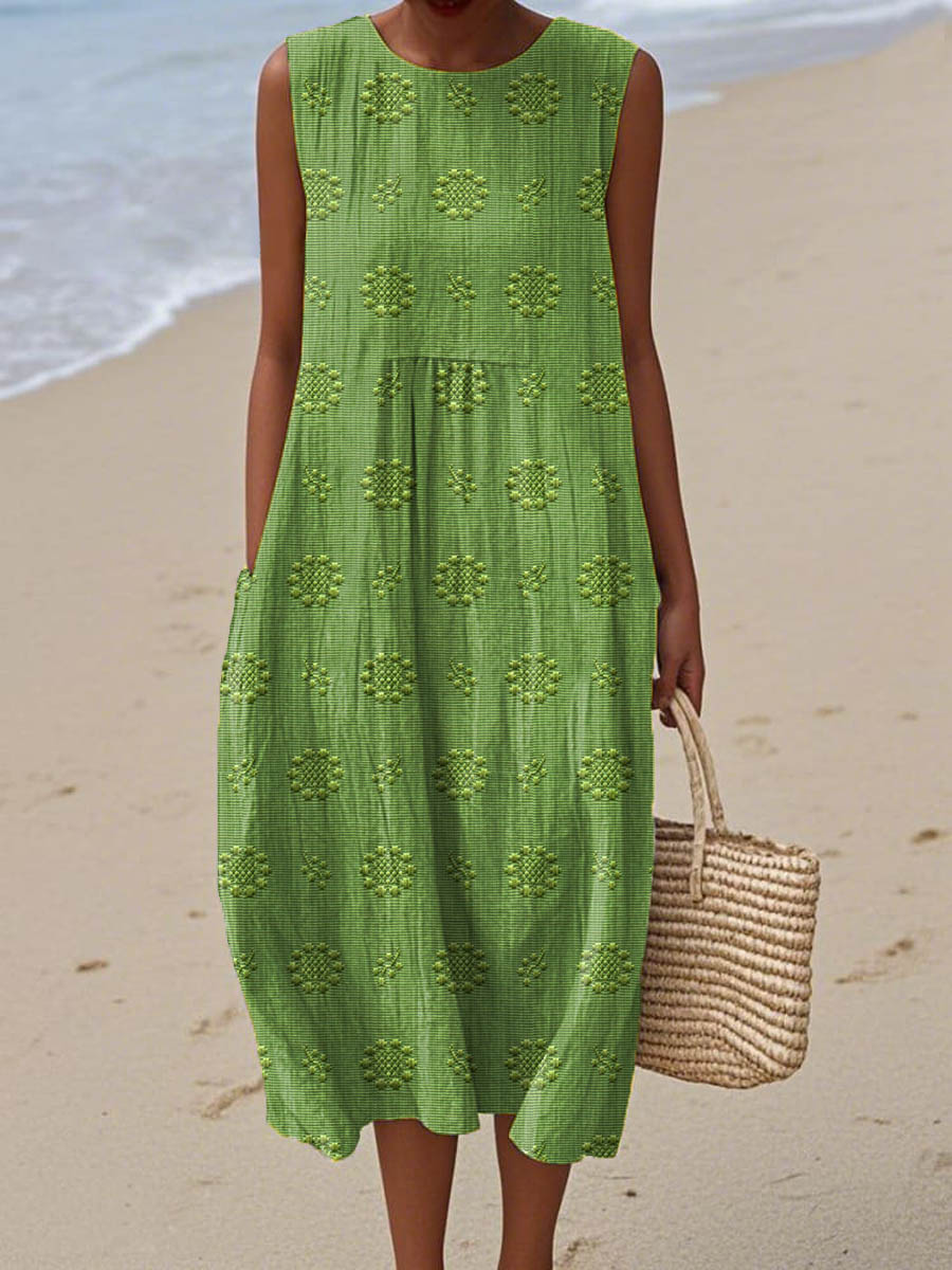 Women's sleeveless midi summer dress with practical pockets, ideal for casual wear & warm weather comfort.