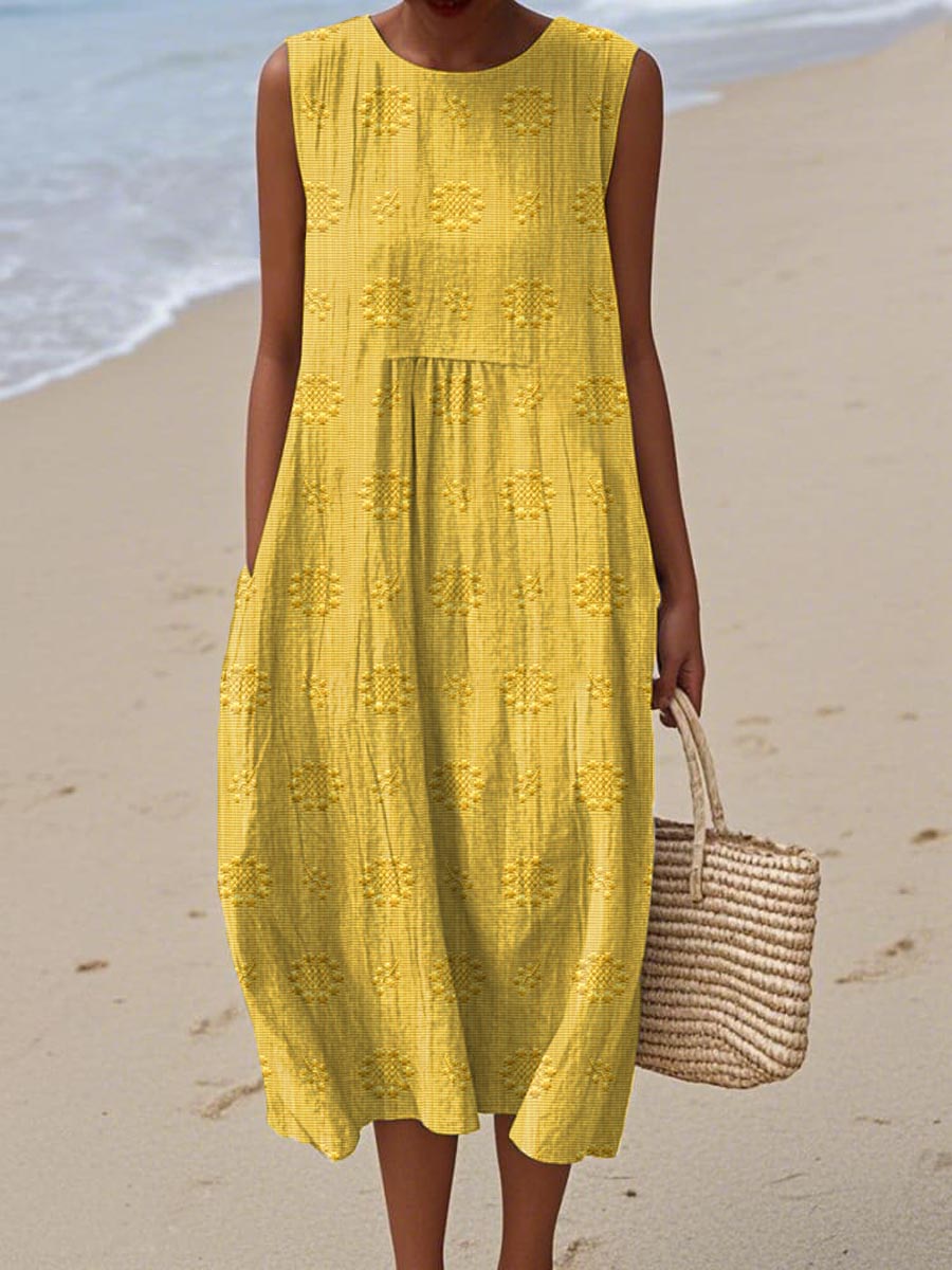 Casual women's sleeveless midi dress with pockets, excellent for everyday wear, travel, and warm weather adventures.